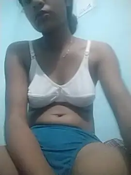 Snapshot of Shaniya03 chatting on 04-18-26, 07:07 Shaniya03 online show from 04-18-26, 07:07