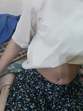 Snapshot of Baby-Doll_ chatting on 05-21-26, 04:32 Baby-Doll online show from 05-21-26, 04:32