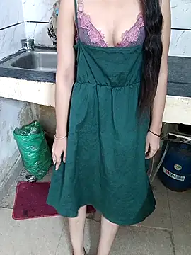 Snapshot of Baby-Doll_ chatting on 05-09-26, 04:05 Baby-Doll online show from 05-09-26, 04:05