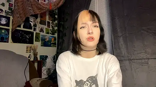 AllegraStaffieri online show from 04-08-26, 09:16