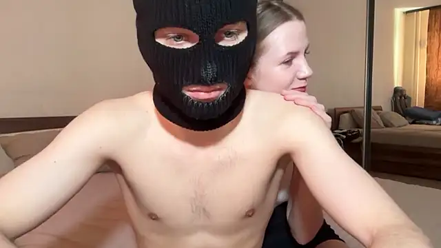 Snapshot of HotBabyCouple_ chatting on 04-17-26, 08:17 HotBabyCouple online show from 04-17-26, 08:17