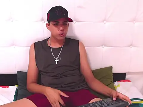 Snapshot of Lukaz_Caballero chatting on 05-19-26, 10:33 Lukaz Caballero online show from 05-19-26, 10:33