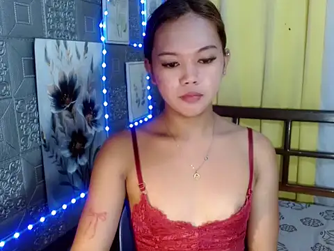 naomi scarlet online show from 07-25-26, 05:37