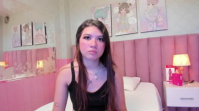 Snapshot of Hellencute18_ chatting on 06-02-26, 11:21 Hellencute18 online show from 06-02-26, 11:21