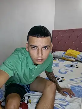 Snapshot of nino_oregano chatting on 06-17-26, 04:50 nino oregano online show from 06-17-26, 04:50