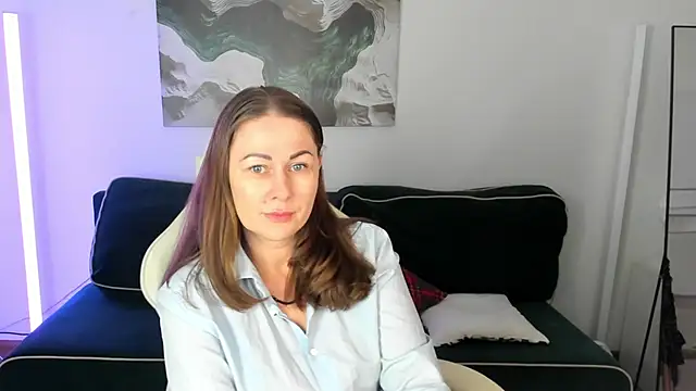 NinnaBrewer online show from 04-22-26, 02:07