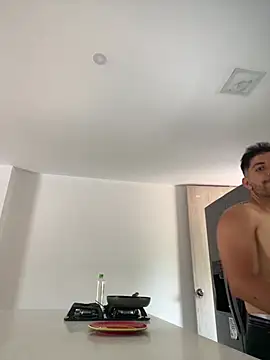 Roman Belmont online show from 04-20-26, 06:09