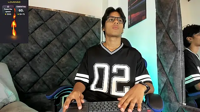 LiamKron online show from 06-19-26, 10:54