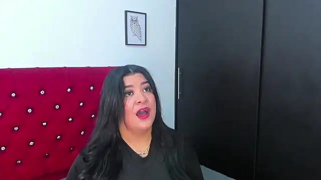 Snapshot of Katty_West chatting on 04-13-26, 07:40 Katty West online show from 04-13-26, 07:40