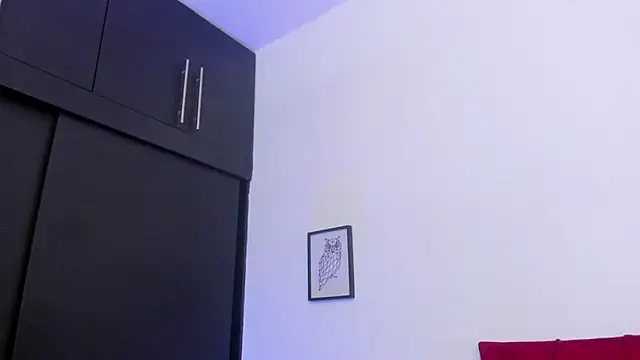 Snapshot of Katty_West chatting on 05-20-26, 07:55 Katty West online show from 05-20-26, 07:55