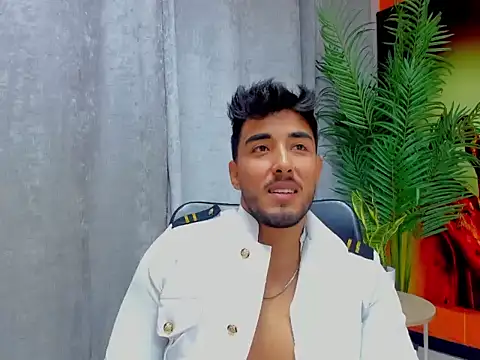 Snapshot of alangreek1 chatting on 05-27-26, 04:36 alangreek1 online show from 05-27-26, 04:36