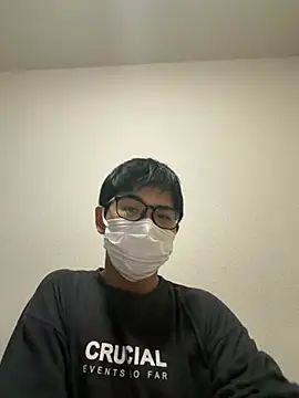 souitirou20 online show from 04-09-26, 04:46