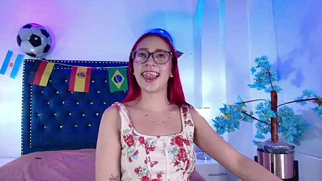 Snapshot of Amelie_adams chatting on 07-16-26, 11:07 Amelie adams online show from 07-16-26, 11:07