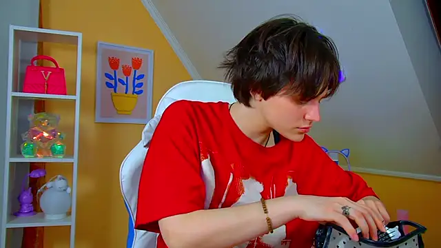 RitaRoses online show from 04-13-26, 07:18