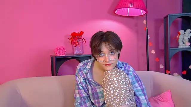 RitaRoses online show from 04-21-26, 03:13