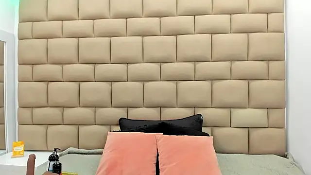TifannyRosen online show from 05-25-26, 11:53