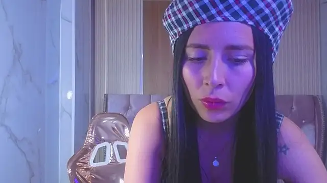 Snapshot of Velvet_celeste_b chatting on 04-30-26, 12:34 Velvet celeste b online show from 04-30-26, 12:34