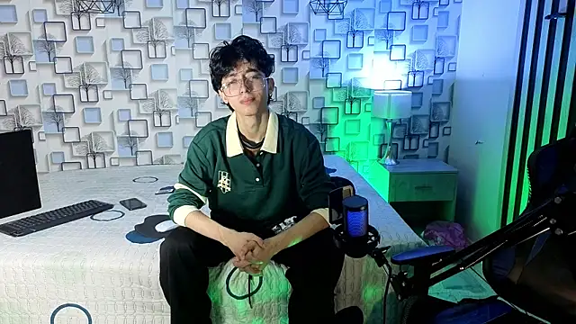 Snapshot of Twink_Sebas7 chatting on 07-18-26, 03:26 Twink Sebas7 online show from 07-18-26, 03:26