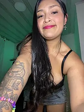 Snapshot of Simplemente_Aurora chatting on 05-16-26, 01:48 Simplemente Aurora online show from 05-16-26, 01:48