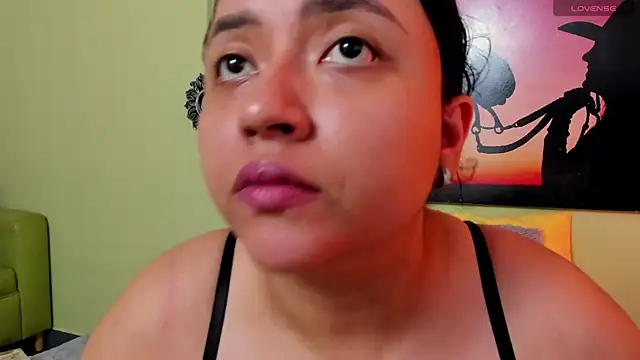 Snapshot of Cassle_ibarra_x chatting on 05-24-26, 08:53 Cassle ibarra x online show from 05-24-26, 08:53