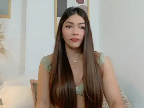 Snapshot of alisson-tylor chatting on 05-20-26, 08:39 alisson-tylor online show from 05-20-26, 08:39