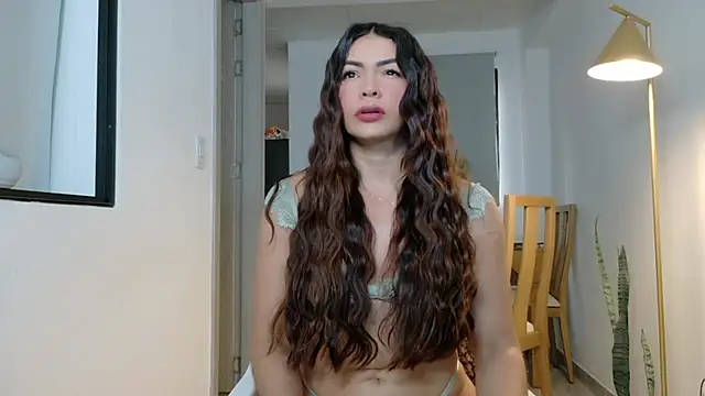 Snapshot of alisson-tylor chatting on 07-10-26, 07:03 alisson-tylor online show from 07-10-26, 07:03