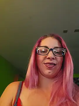 Snapshot of Summer_Taz7 chatting on 05-19-26, 02:57 Summer Taz7 online show from 05-19-26, 02:57