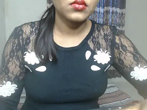 VelvetCoupleLive online show from 07-13-26, 11:53