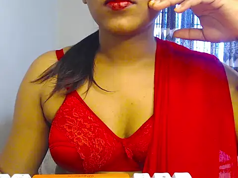 VelvetCoupleLive online show from 06-25-26, 04:21