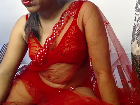 VelvetCoupleLive online show from 06-16-26, 04:29