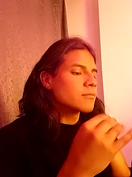 Leilany sexy online show from 04-15-26, 06:30