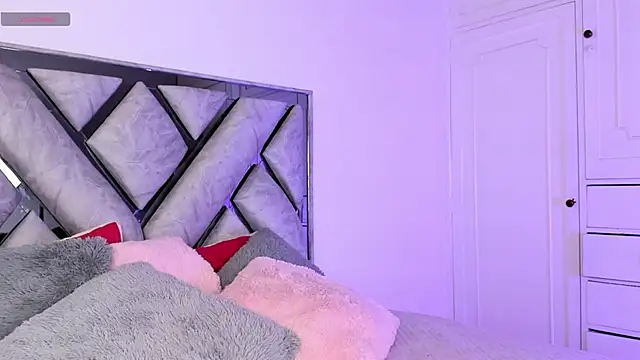 Snapshot of Kat_santana chatting on 05-11-26, 01:45 Kat santana online show from 05-11-26, 01:45