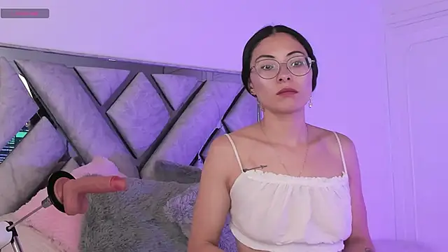 Snapshot of Kat_santana chatting on 05-28-26, 01:39 Kat santana online show from 05-28-26, 01:39