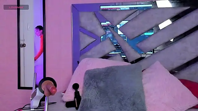 Snapshot of Kat_santana chatting on 04-29-26, 01:37 Kat santana online show from 04-29-26, 01:37