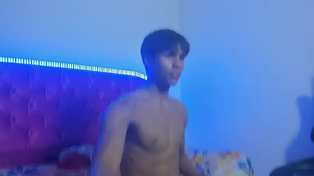 Snapshot of skinny_sam chatting on 05-02-26, 03:23 skinny sam online show from 05-02-26, 03:23