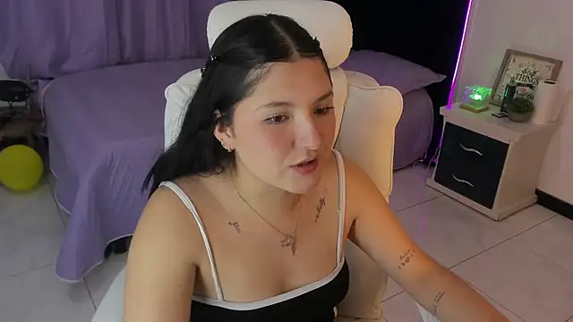 Snapshot of Celestee_21 chatting on 07-06-26, 10:23 Celestee 21 online show from 07-06-26, 10:23