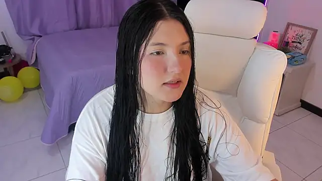 Snapshot of Celestee_21 chatting on 07-01-26, 09:15 Celestee 21 online show from 07-01-26, 09:15