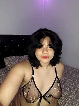 Jenna Greyy  online show from 05-11-26, 02:57