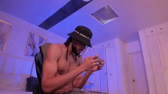 Snapshot of cero_khalifa chatting on 05-08-26, 12:53 cero khalifa online show from 05-08-26, 12:53