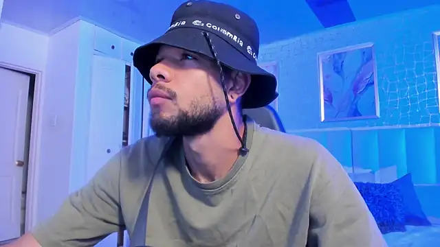 Snapshot of cero_khalifa chatting on 04-17-26, 11:46 cero khalifa online show from 04-17-26, 11:46