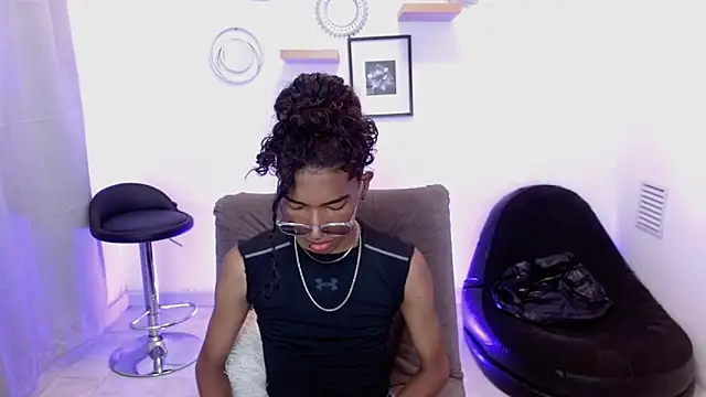 triiangel latinboy online show from 05-16-26, 06:29