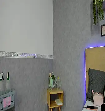 RoxaneBrown online show from 07-18-26, 01:09