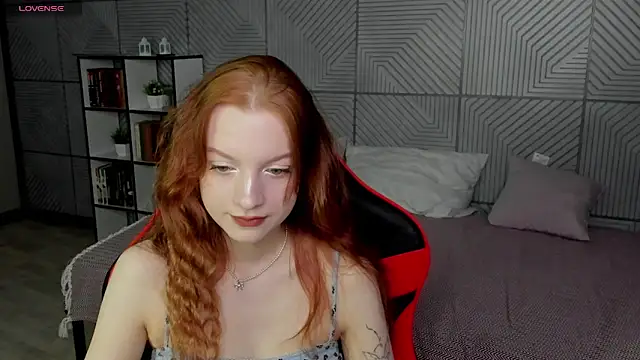 Snapshot of SherryKelly chatting on 04-24-26, 01:18 SherryKelly online show from 04-24-26, 01:18