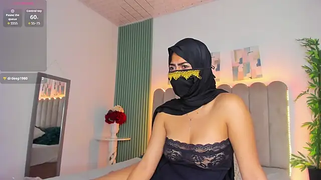 Layla amirah online show from 05-01-26, 03:11
