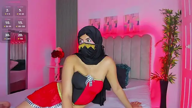 Layla amirah online show from 05-05-26, 02:58