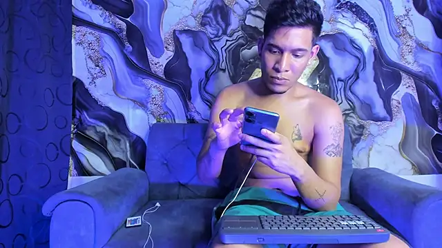 Snapshot of Mateo_and_Jose chatting on 05-16-26, 04:11 Mateo and Jose online show from 05-16-26, 04:11