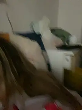 Mili Bou online show from 04-17-26, 03:20