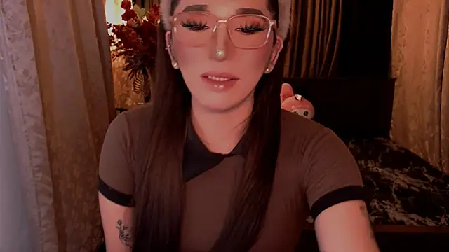 Snapshot of Precious_RoseDollxxx chatting on 06-11-26, 11:24 Precious RoseDollxxx online show from 06-11-26, 11:24