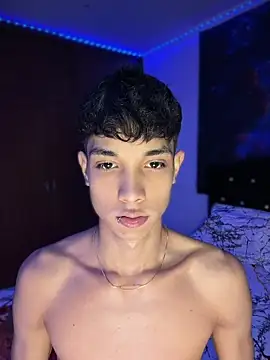 RoughDiamond  online show from 04-11-26, 06:43