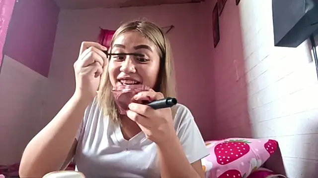 TamRuman online show from 04-11-26, 03:03